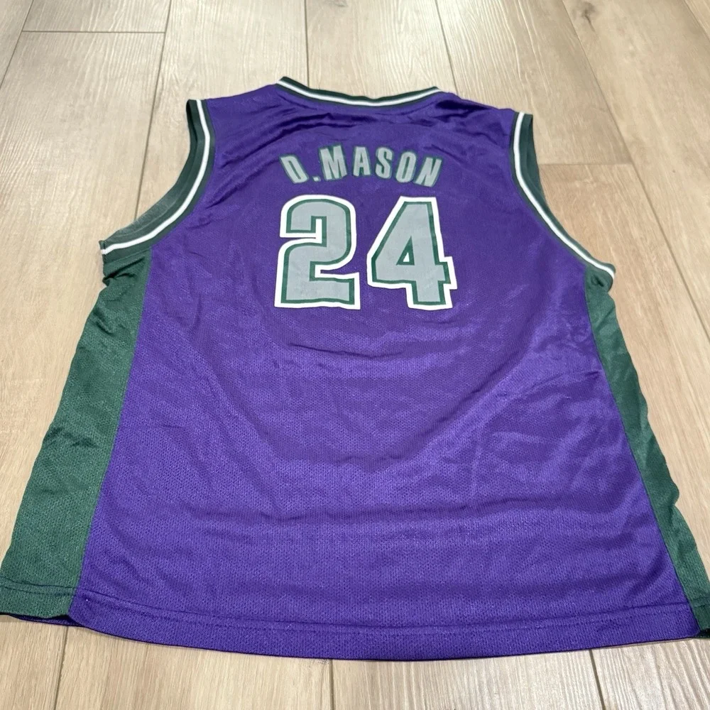 Reebok Milwaukee‎ Bucks Jersey Youth L 14/16 Purple NBA #24 Desmond Mason VTG